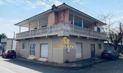 Sobrado  à venda por R$ 700.000 - Profilurb I - Foz do Iguaçu/PR