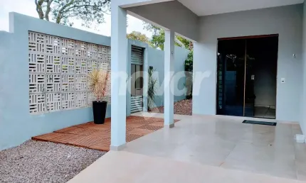 Casa com 2 quartos à venda na Rua Armando Luís Arrosi, Centro, Toledo