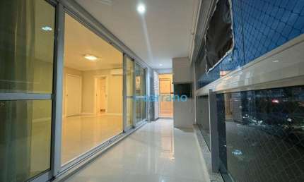 Apartamento com 3 dormitórios(1 suíte e 2 demi) para alugar, 114 m² por R$ 7.299/mês - Itacorubi - Florianópolis/SC