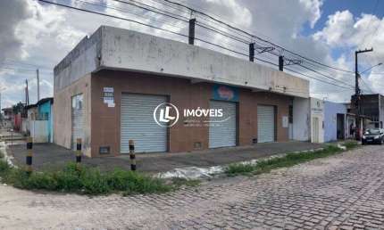 Prédio à venda com 3 pontos Proximo a Edgar Dantas - Santos Reis - Parnamirim/RN