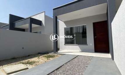 Linda casa de 2 quartos com suíte á venda em PARNAMIRIM-RN.