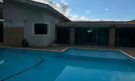 Casa em condomínio fechado com 3 quartos à venda na Rodovia Emerenciano Prestes de Barros, 10, Caguassu, Sorocaba por R$ 1.600.000