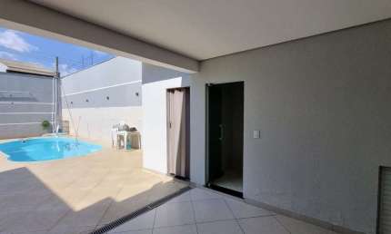 Casa com 2 quartos à venda na Antônio Munhoz, 588, Jardim Araújo, Votorantim por R$ 650.000