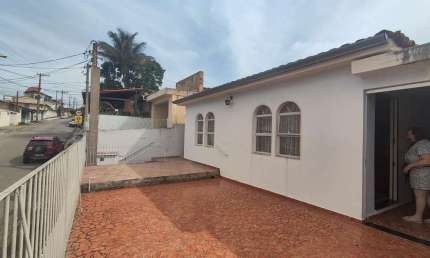Casa com 3 quartos à venda na Guapiara, 91, Vila Jardini, Sorocaba por R$ 510.000