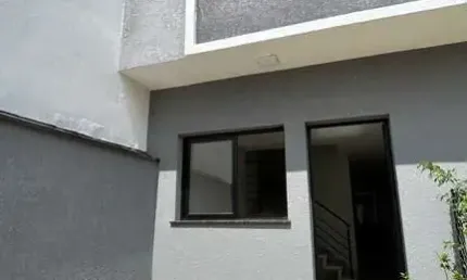 Casa com 2 quartos à venda na Rua José Marte, 2, Jardim Piazza di Roma, Sorocaba por R$ 320.000