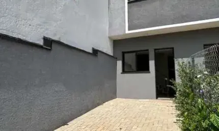 Casa com 2 quartos à venda na Rua José Marte, 3, Jardim Piazza di Roma, Sorocaba por R$ 320.000