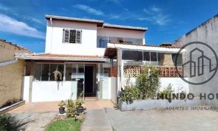 Casa com 3 quartos à venda na Imperatriz Leopoldina, 645, Vila Jardini, Sorocaba por R$ 675.000