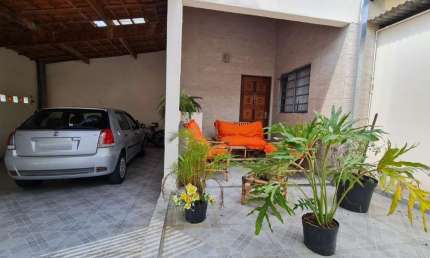 Casa com 2 quartos à venda na Leonildes da Silva Soares, 228, Jardim Wanel Ville V, Sorocaba por R$ 330.000