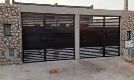 Casa com 2 quartos à venda na Maria Ferreira da Silva, 66, Parque Vista Barbara, Sorocaba por R$ 240.000
