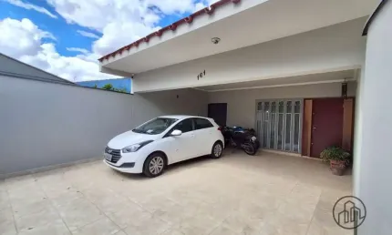 Casa com 4 quartos à venda na Guineia Bonassi Ortega, 161, Wanel Ville, Sorocaba por R$ 950.000