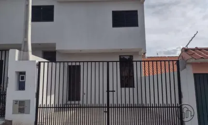 Casa com 2 quartos à venda na Professor Nelson Guedes, 390, Jardim Vila São Domingos, Sorocaba por R$ 360.000