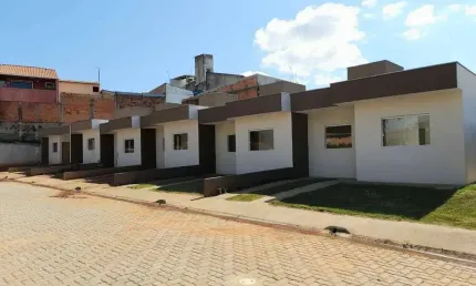 Casa em condomínio fechado com 2 quartos à venda na do Laureano, 191, Éden, Sorocaba por R$ 260.000