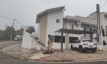 Casa em condomínio fechado com 4 quartos à venda na Residencial Horto Florestal II, 800, Horto Florestal, Sorocaba por R$ 680.000