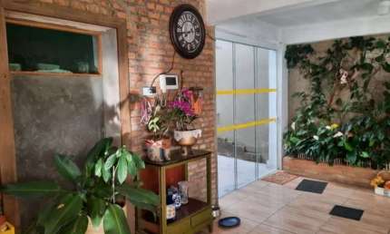 Casa com 4 quartos à venda na Escolástica Rosa de Almeida, 455, Vila Carvalho, Sorocaba por R$ 800.000