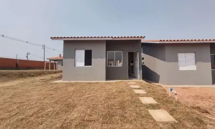 Casa em condomínio fechado com 2 quartos à venda na Sandro Antônio Mendes, 1673, Parque Vitória Régia, Sorocaba por R$ 264.000