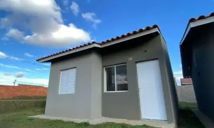 Casa em condomínio fechado com 2 quartos à venda na Sandro Antônio Mendes, 1673, Parque Vitória Régia, Sorocaba por R$ 295.000