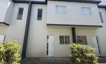 Casa em condomínio fechado com 2 quartos à venda na Doutor Armando Arruda Pereira, 40, Vila Haro, Sorocaba por R$ 250.000