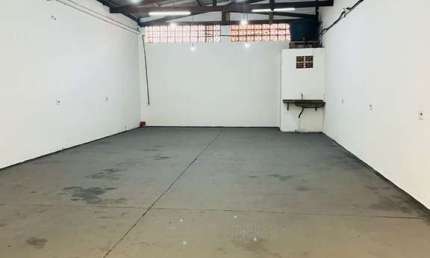 Barracão / Galpão / Depósito para alugar na Francisco Jerônimo Leite, 88, Jardim São Guilherme, Sorocaba por R$ 2.200