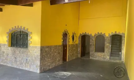 Casa com 4 quartos para alugar na Afrânio Peixoto, 43, Vila Louzada, Sorocaba por R$ 2.600