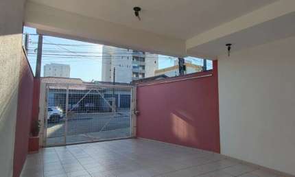 Casa com 3 quartos à venda na Taubaté, 106, Jardim Leocádia, Sorocaba por R$ 750.000