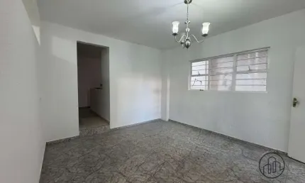 Casa com 2 quartos para alugar na São João, 175, Jardim Icatu, Votorantim por R$ 1.400