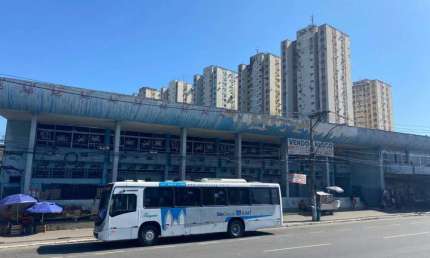 Sala comercial com 18 salas à venda na Largo Itaúna, Itaúna, São Gonçalo, 1400 m2 por R$ 4.300.000