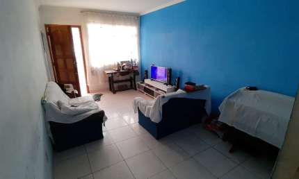 Casa com 2 quartos à venda em Vila Melo, São Vicente  por R$ 330.000