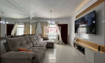 Casa com 4 quartos à venda no Macuco, Santos  por R$ 1.300.000
