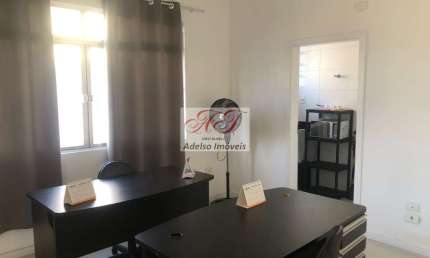 Sala Comercial de Alto Padrão no Centro de Santos-SP: 2 Salas, 3 Banheiros, 90m² - Venda ou Locação!
