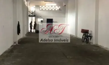 Galpão Comercial de Alto Padrão para Venda ou Locação em Santos-SP, Bairro Estuário, uma área, 2 Banheiros, 3 Vagas de Garagem.