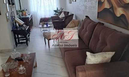 Maravilhosa Casa à Venda em Santos-SP, Bairro Campo Grande: 2 Quartos, 1 Suíte, 3 Salas, 3 Banheiros, 2 Vagas, 250m² de Área.