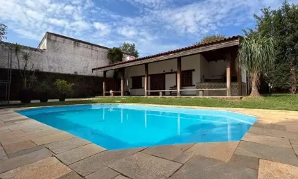 Casa À venda, 408m - R$ 1.350.000 - 3 Suítes e Piscina - JD. Bandeirantes em Sorocaba SP