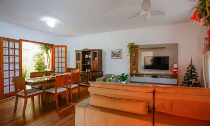 Casa à venda, 144m - R$ 750.000 - 3 Dorm., 1 suíte - Jd. São Carlos - Sorocaba SP