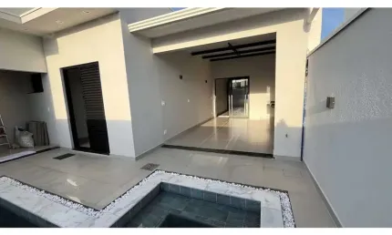 Oportunidade Única em Boituva/SP Casa Térrea com Alto Padrão de Acabamento e Piscina!