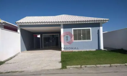 Casa com 3 dormitórios à venda, 100 m² por R$ 550.000,00 - Cajueiros (Itaipuaçu) - Maricá/RJ