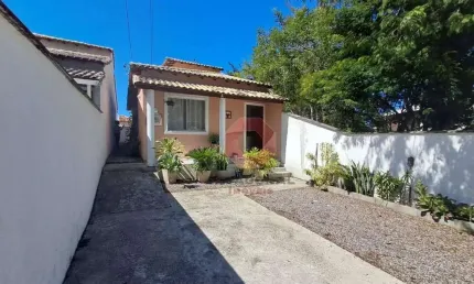 Casa com 2 dormitórios à venda, 70 m² por R$ 330.000,00 - São José do Imbassaí - Maricá/RJ
