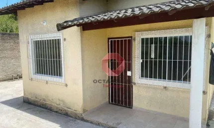 Casa com 2 dormitórios à venda, 59 m² por R$ 310.000 - Itapeba - Maricá/RJ