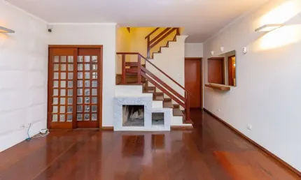 Casa tipo para venda com 2 quartos, sendo 2 suítes, 136m²