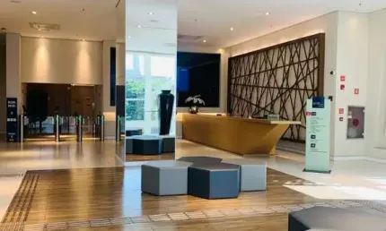 Conjunto comercial para venda e locação em Alphaville, 50m²