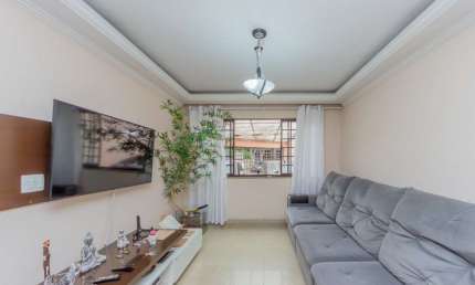 Sobrado para venda com 3 quartos, sendo 1 suíte, 238m²