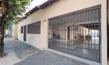 Casa tipo para venda com 3 quartos, sendo 1 suíte, 247m²