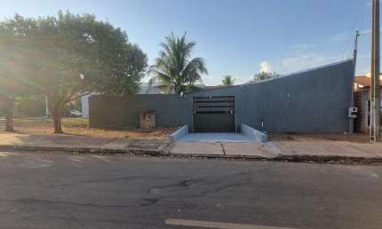 Casa com 3 quartos à venda na Avenida José Clemente, 264, Parque Residencial Nova Era, Rondonópolis