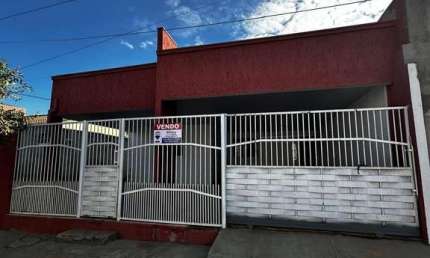 Casa de vila para venda com 2 quartos, sendo 1 suíte, 160m²