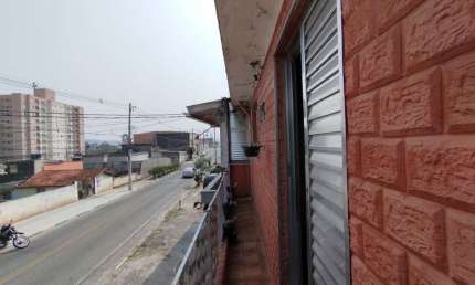Casa tipo para venda com 2 quartos, sendo 1 suíte, 111m²