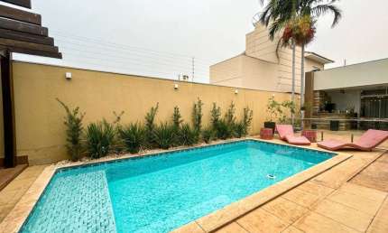 Casa tipo para venda com 2 quartos, sendo 1 suíte, 214m²