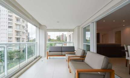 Apartamento tipo para venda com 3 quartos, sendo 3 suítes, 157m²