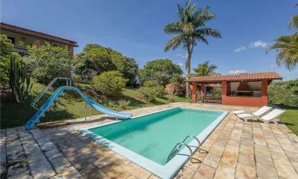 Casa em condomínio para venda em Capela do Barreiro com 3 quartos, sendo 1 suíte, 379m²