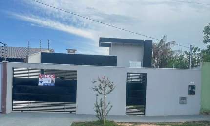 Casa tipo para venda com 2 quartos, sendo 1 suíte, 149m²