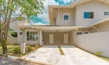 Casa no condomínio Loteamento Recanto Dos Paturis para venda com 4 quartos, sendo 2 suítes, 209m²