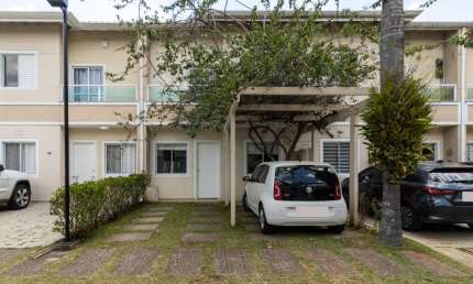 Casa no condomínio Condomínio Village De Wimbledon para venda com 4 quartos, sendo 1 suíte, 110m²